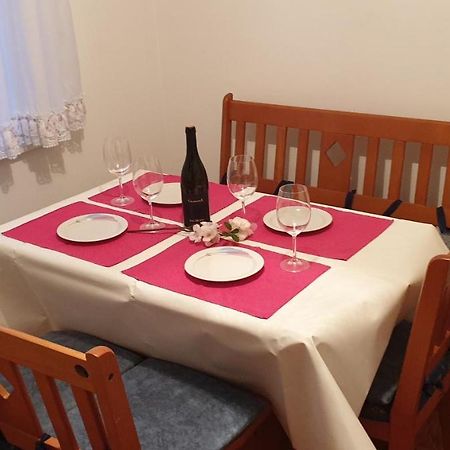 Sweet Apartment In Помер Екстериор снимка