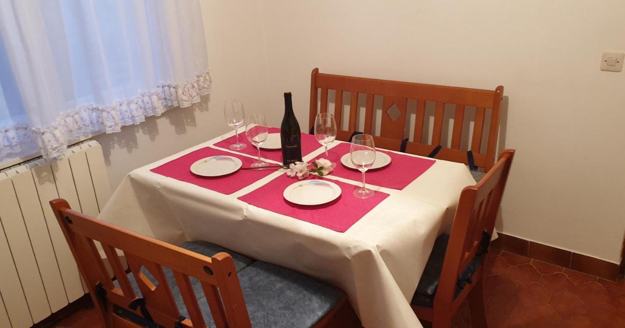 Sweet Apartment In Помер Екстериор снимка