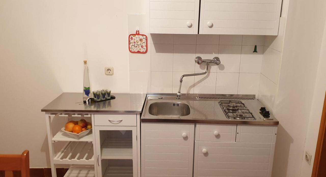 Sweet Apartment In Помер Екстериор снимка