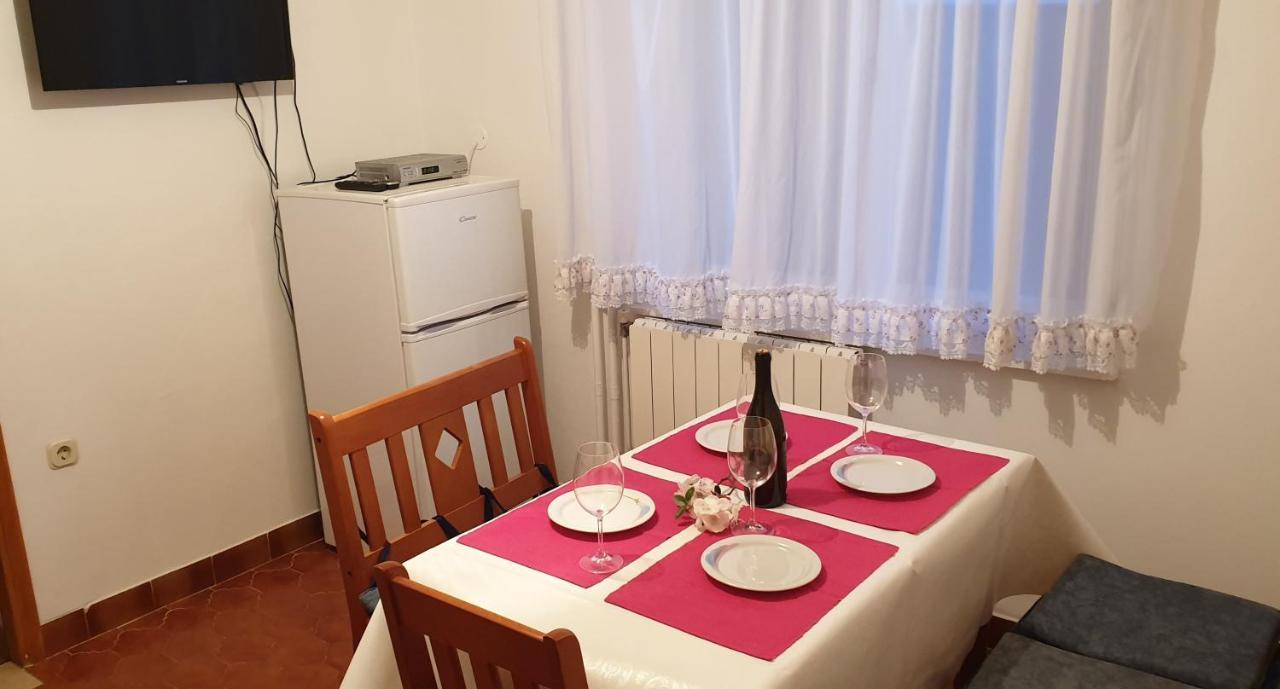 Sweet Apartment In Помер Екстериор снимка